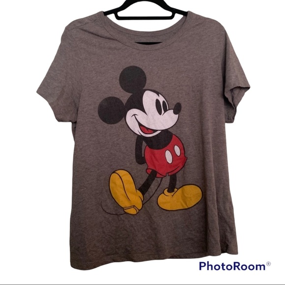 GRAPHIC TEE - Picture 1 of 1